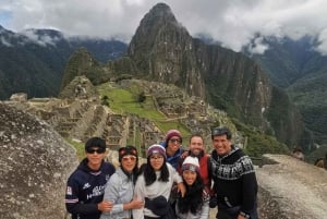 Excursão Rainbow Mountain e Machu Picchu de trem