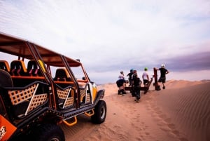 Passeie pelas dunas em Huacachine - Buggy e Sandboarding