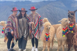 Sacred Valley: Chinchero Weaving & Potato Experience