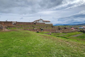 Sacred Valley Full Day Private Tour with Pachamanca Lunch