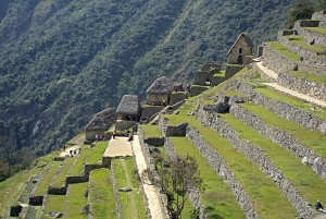 Valle Sagrado y Machu Picchu en tren: excursión de 2 días y 1 noche