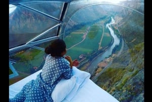 Skylodge-ophold + Via Ferrata & Zipline