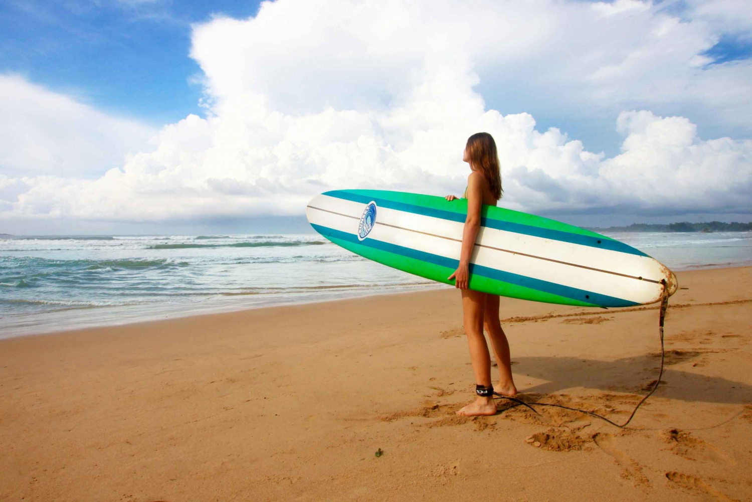 Surfkurs - perfekt våg för nybörjare och avancerade surfare