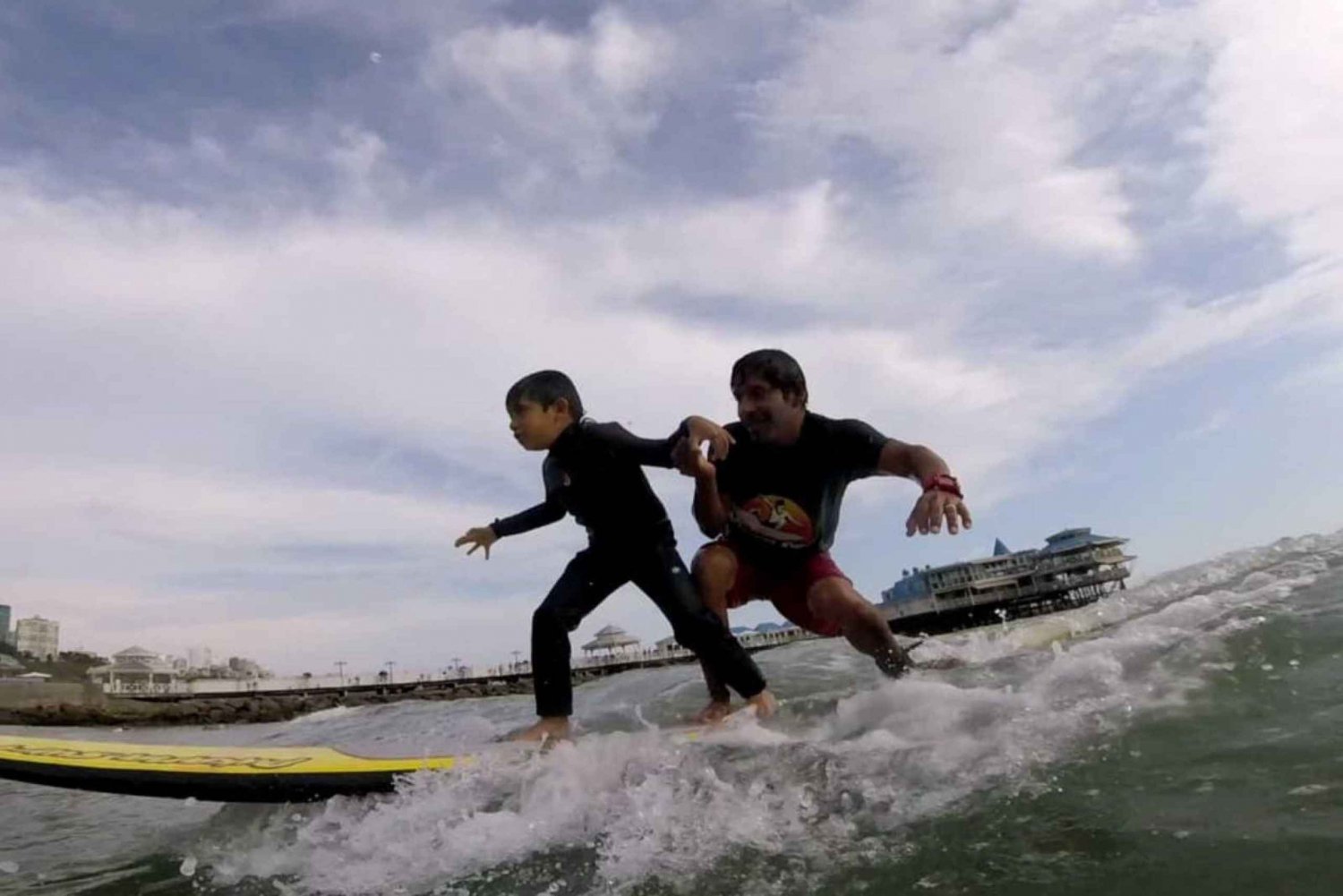 Surfkursus på Makaha Beach