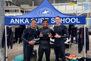 Surfing experience in Lima