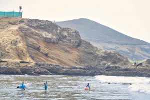 Surfing experience in Lima