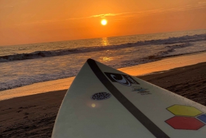 Surfing experience in Lima