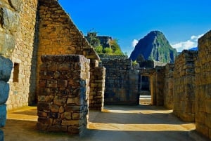 Lippu Machu Picchuun: edestakainen bussimatka matkaoppaan kanssa