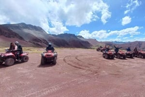 Cuscosta: ATV-ajelu Rainbow Mountainille + Red Valley, ateriat sisältyvät hintaan