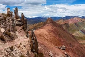 Cusco: Montaña de Colores Palcoyo with Breakfast and Lunch
