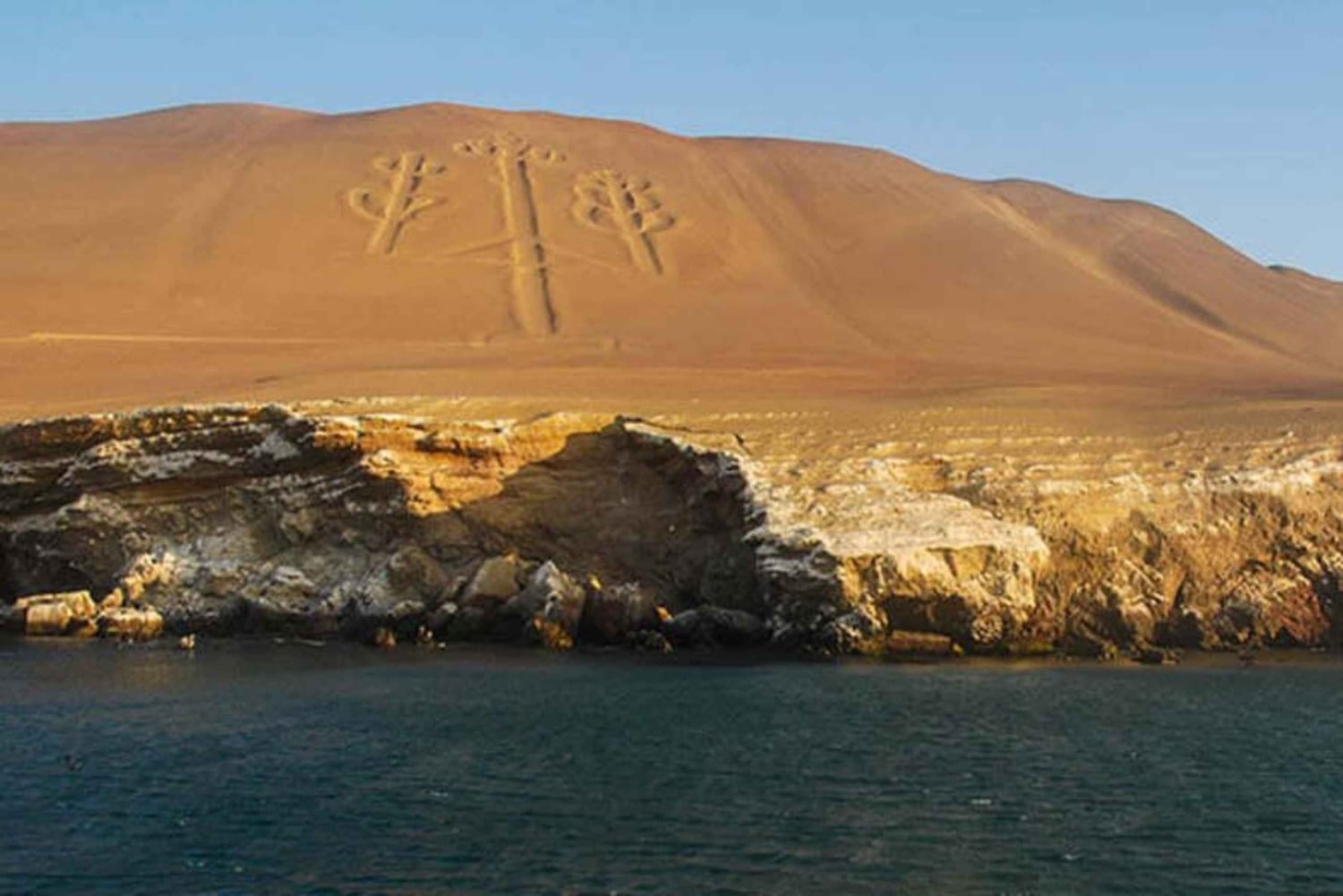 Tour naar Paracas en Tambo Colorado voor geschiedenisliefhebbers