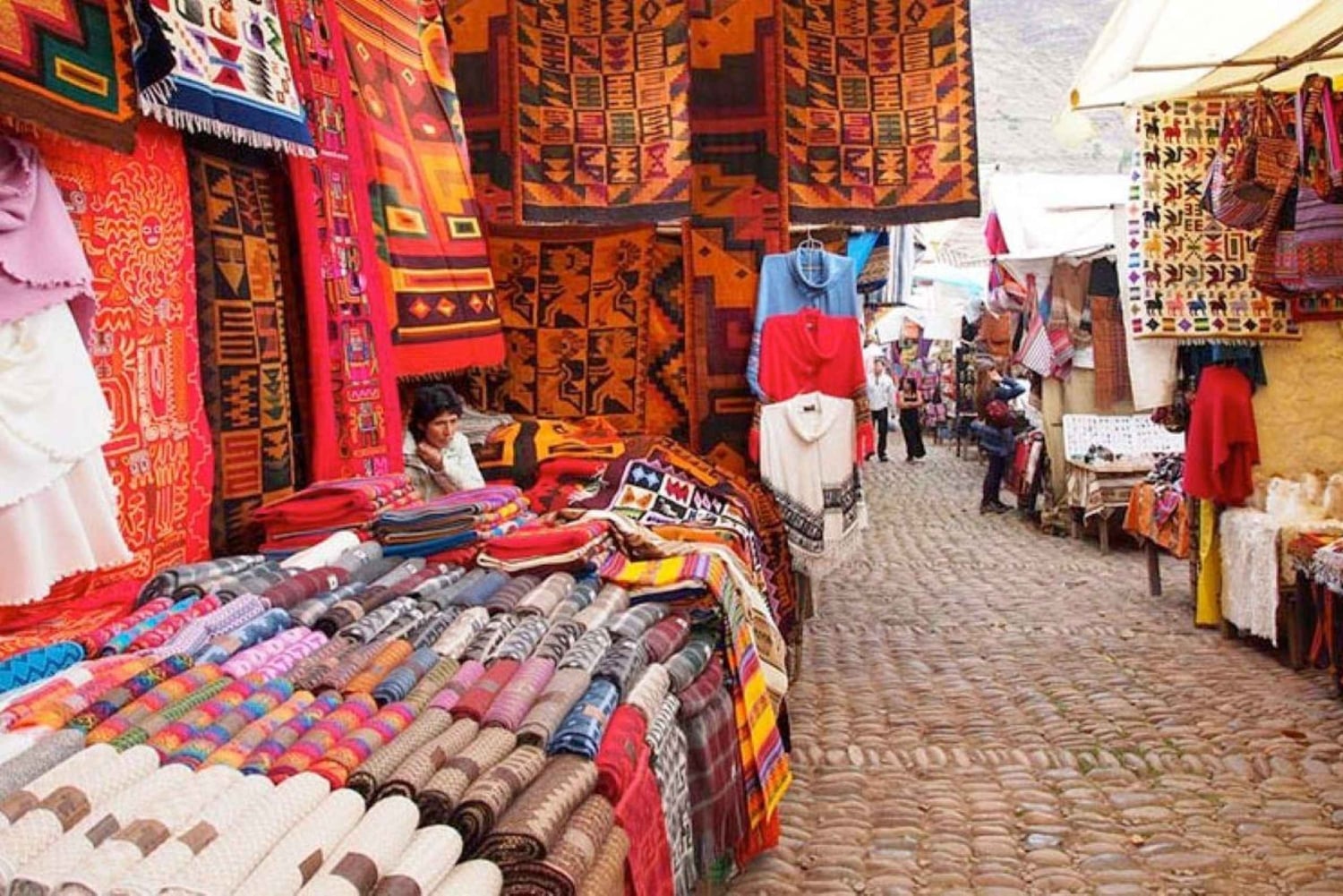 Transfert vers le site archéologique de Pisac + marché