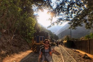 Transport från Cusco till Hidroeléctrica med lunch ingår