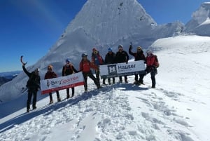 Wędrówka po kultowym szlaku Santa Cruz w Peru i wspinaczka na szczyt Alpamayo