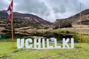 Uchillkin laguuni ja Sirinachayoqin vesiputous Luonnonseikkailu