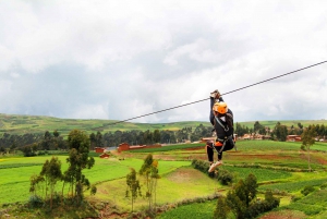 Demi-journée de tyrolienne depuis Cusco.