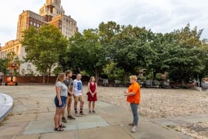 Philadelphia: Haunted History & Ghost Nighttime Tour: Haunted History & Ghost Nighttime Tour