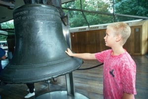 Philadelphia: Walking Tour of Colonial Nonsense