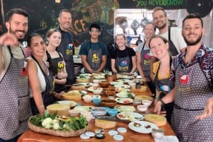 Krabi: Clase de auténtica cocina tailandesa con comida