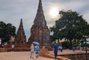 Von Bangkok aus: Private Tagestour nach Ayutthaya mit Bootstour