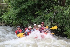 Chiang Mai ATV i rafting w białej wodzie oraz trekking do wodospadu