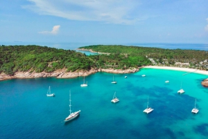 Phuket: Catamaran cruise op koraaleiland met diner bij zonsondergang