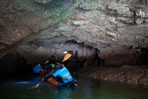 Päiväretki James Bondiin (melonta ja kajakkiretki saarille sekä lounas)