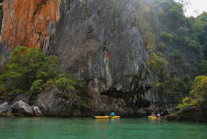 Päiväretki James Bondiin (melonta ja kajakkiretki saarille sekä lounas)