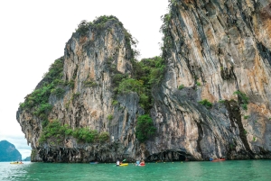 Päiväretki James Bondiin (melonta ja kajakkiretki saarille sekä lounas)