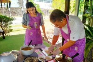 Abendessen aus dem Kochkurs & genießen Sie den lokalen Nachtmarkt