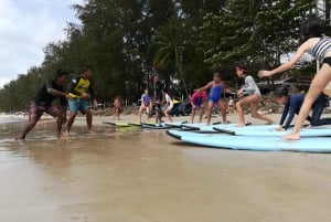 Surfles voor het hele gezin in Phuket Thailand