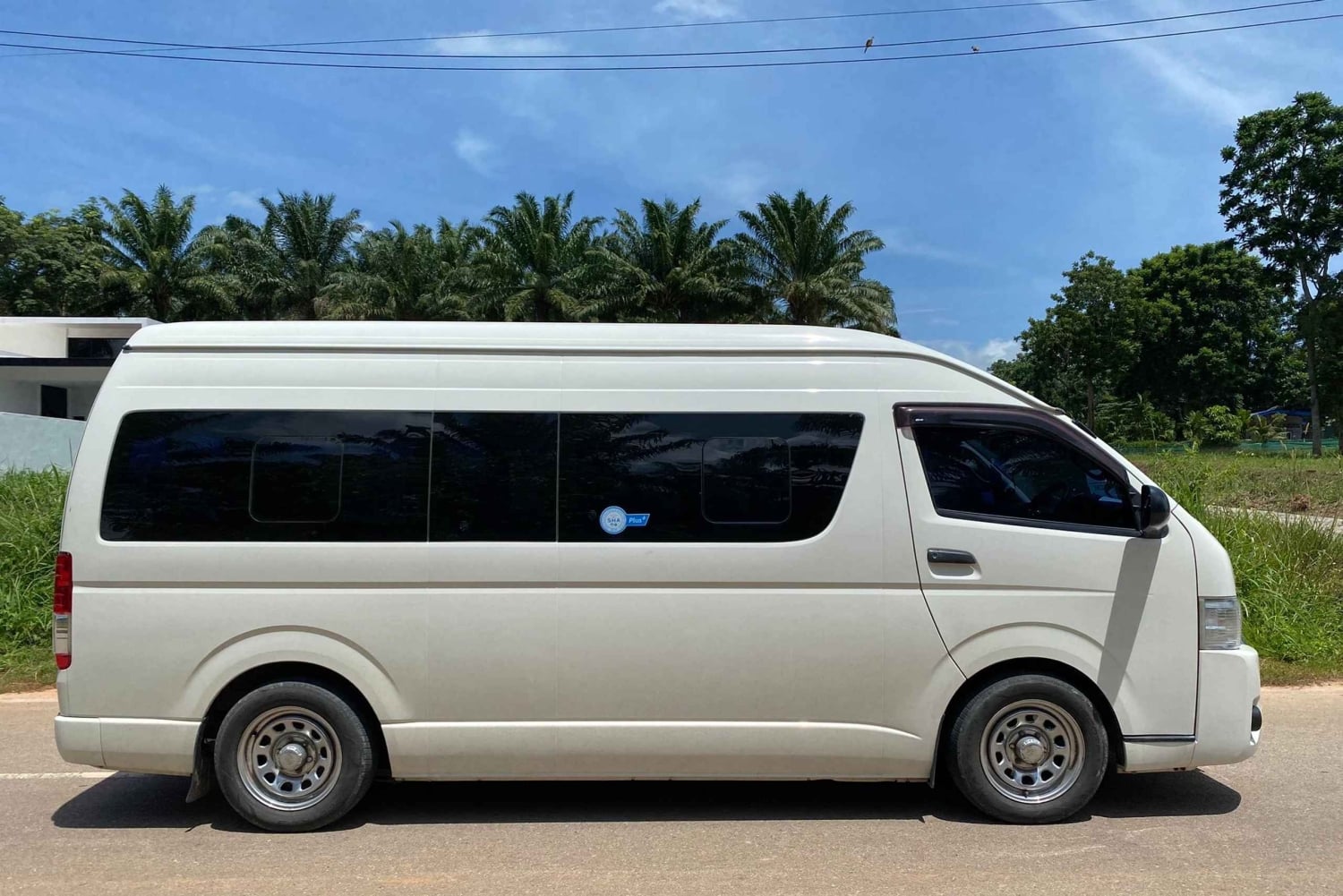 Von Ao Nang (Krabi): Privater Patong (Phuket) Transfer