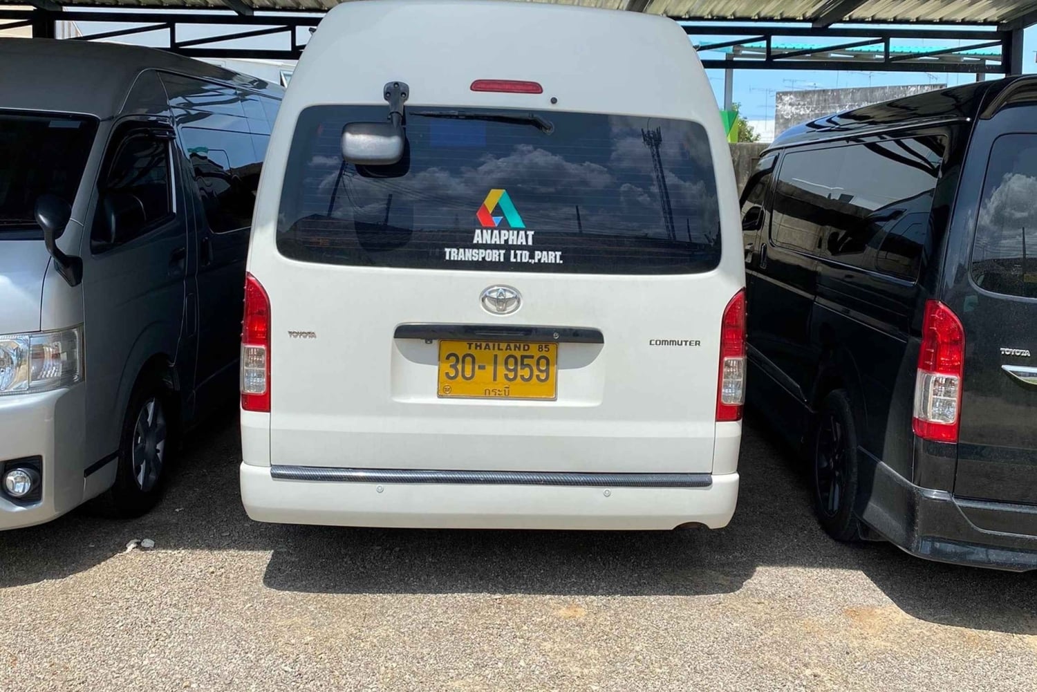 Von Ao Nang (Krabi): Privater Patong (Phuket) Transfer