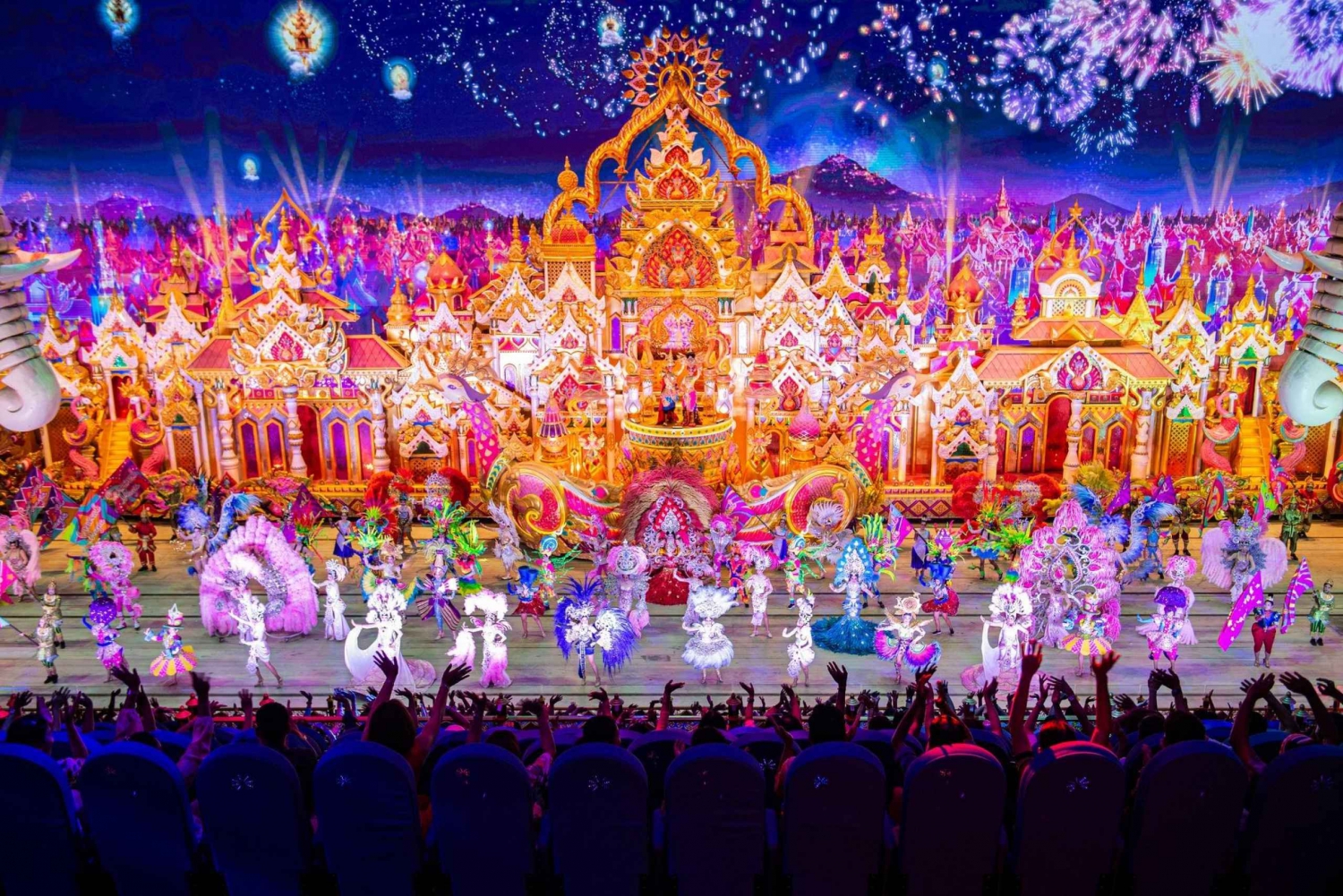 Depuis Khao Lak : Billet Carnival Magic Phuket avec transfert