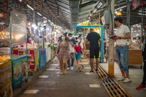Vanuit Khao Lak: Phuket Grote Boeddha & Naka Weekendmarkt