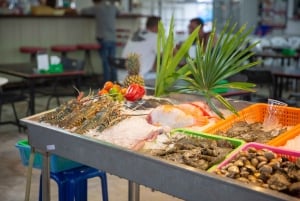 Fra Khao Lak: Phuket Naka Weekend Market