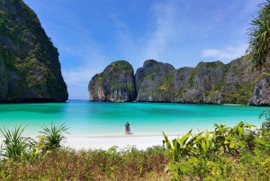 Z Krabi: Transfer na Phuket z wycieczką łodzią Phi Phi Longtail Boat Tour