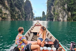 Z Phuket 2-dniowa wycieczka z przewodnikiem po jeziorze Cheow Lan z atrakcjami