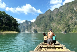 Z Phuket 2-dniowa wycieczka z przewodnikiem po jeziorze Cheow Lan z atrakcjami