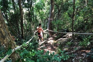 Von Phuket aus: Coral Island Private Longtail Boat Tour