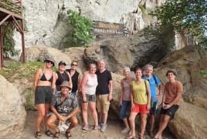 푸켓 출발: 푸타완에서의 점심 식사와 함께 초우란 호수 탐험