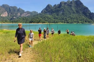 푸켓 출발: 푸타완에서의 점심 식사와 함께 초우란 호수 탐험