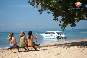 A partir de Phuket: Excursão de lancha rápida à Ilha James Bond e canoagem