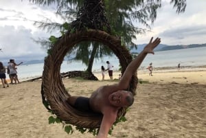 A partir de Phuket: Excursão de lancha rápida à Ilha James Bond e canoagem