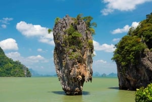 Z Phuket: wycieczka na wyspę Jamesa Bonda ze spływem kajakowym po jaskiniach