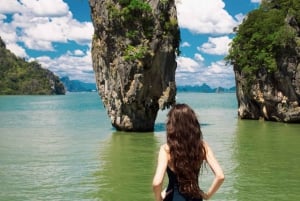 Fra Phuket: James Bond-øytur med grottepadling