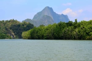 Z Phuket: wycieczka na wyspę Jamesa Bonda ze spływem kajakowym po jaskiniach