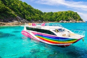 プーケット発：バンブーとピピ島でのんびりシュノーケリングと探検