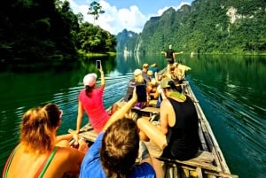 Fra Phuket: Overnattingstur til Cheow Lan-sjøen med raft-resort