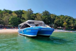 Desde Phuket: Excursión de Aventura en Catamarán por la Bahía de Phang Nga